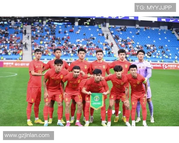 中国足球球星年薪70万背后的真相揭示与行业发展现状分析 中国足球球星年薪70万背后的真相揭示与行业发展现状分析